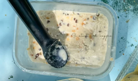 Recette glace vegan au beurre de cacahuète et pepites de chocolat